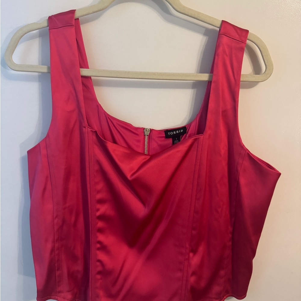 Torrid Women's Vibrant Pink Crop Top